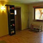 Rekreacny Dom Pohoda Дом отдыха Liptovske Revuce